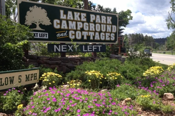 Lake Park Campground welcoming sign