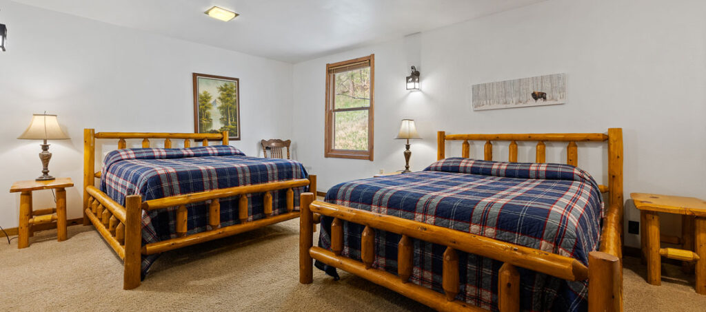 lakePark Green Cabin 17