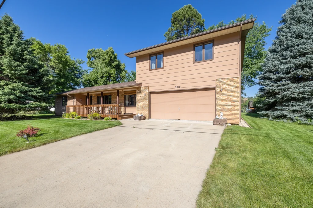 Cougar Lodge Vacation Rental in Rapid City, SD